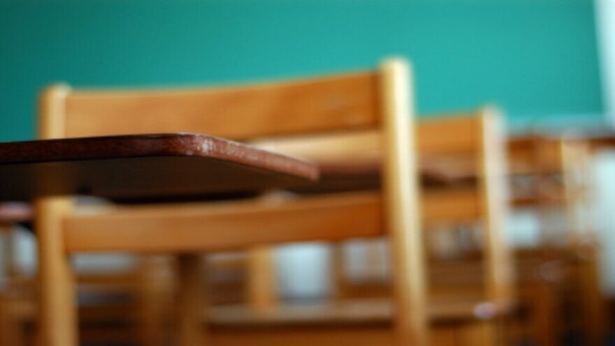 A school classroom. Credit: Wikimedia Commons.