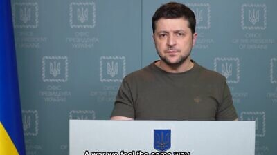 Ukrainian President Volodymyr Zelenskyy speaking on March 2, 2022. Source: Screenshot.