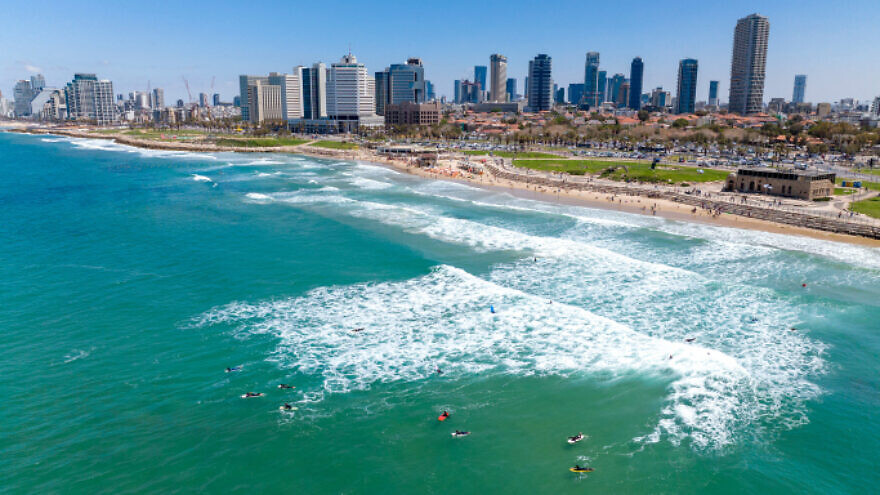 Tel Aviv, April 20, 2022. Photo by Matanya Tausig/Flash90.