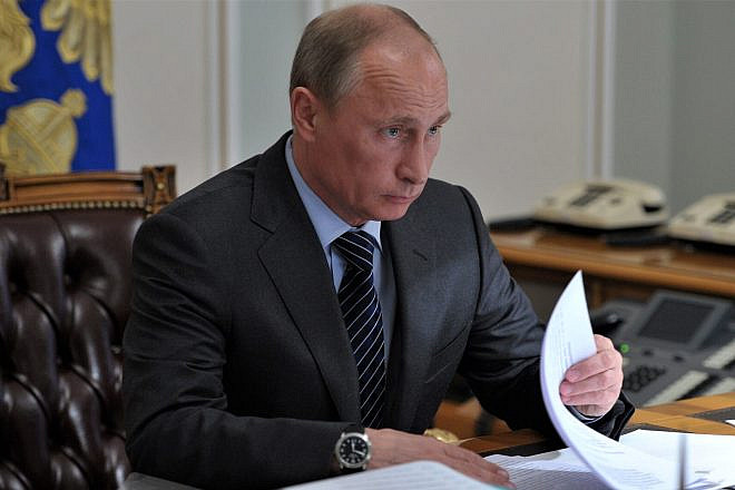 Russian President Vladimir Putin negotiates with Turkish President Recep Tayyip Erdoğan on Ukrainian wheat, July 18, 2022. Credit: 42nd Street in Manhattan/Shutterstock.