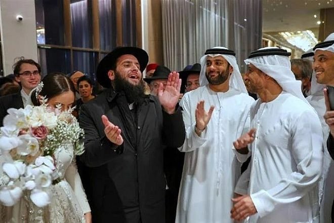 Rabbi Levi and Lea Duchman with well-wishers right after their marriage. With 1,500 guests from around the world, including leading rabbis, dignitaries and Emirati royals, the wedding was the largest Jewish event in the history of the United Arab Emirates. Credit: Jewish UAE/Christopher Pike.