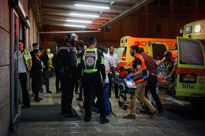 An Israeli man wounded in a terrorist attack near Kiryat Arba is taken to Hadassah Medical Center in Jerusalem's Ein Kerem, Oct. 29, 2022. Credit: Olivier Fitoussi/Flash90.
