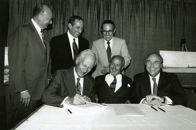Back: Former NYC Mayor Ed Koch, Former NY Governor Mario Cuomo, Robert Morgenthau, Former NYC Mayor Rudy Giuliani. Front: BPCA Chairman Harry Albright Jr., and George Klein in 1994 upon the groundbreaking of the Museum of Jewish Heritage. Credit: 
Courtesy of the Museum of Jewish Heritage-A Living Memorial to the Holocaust