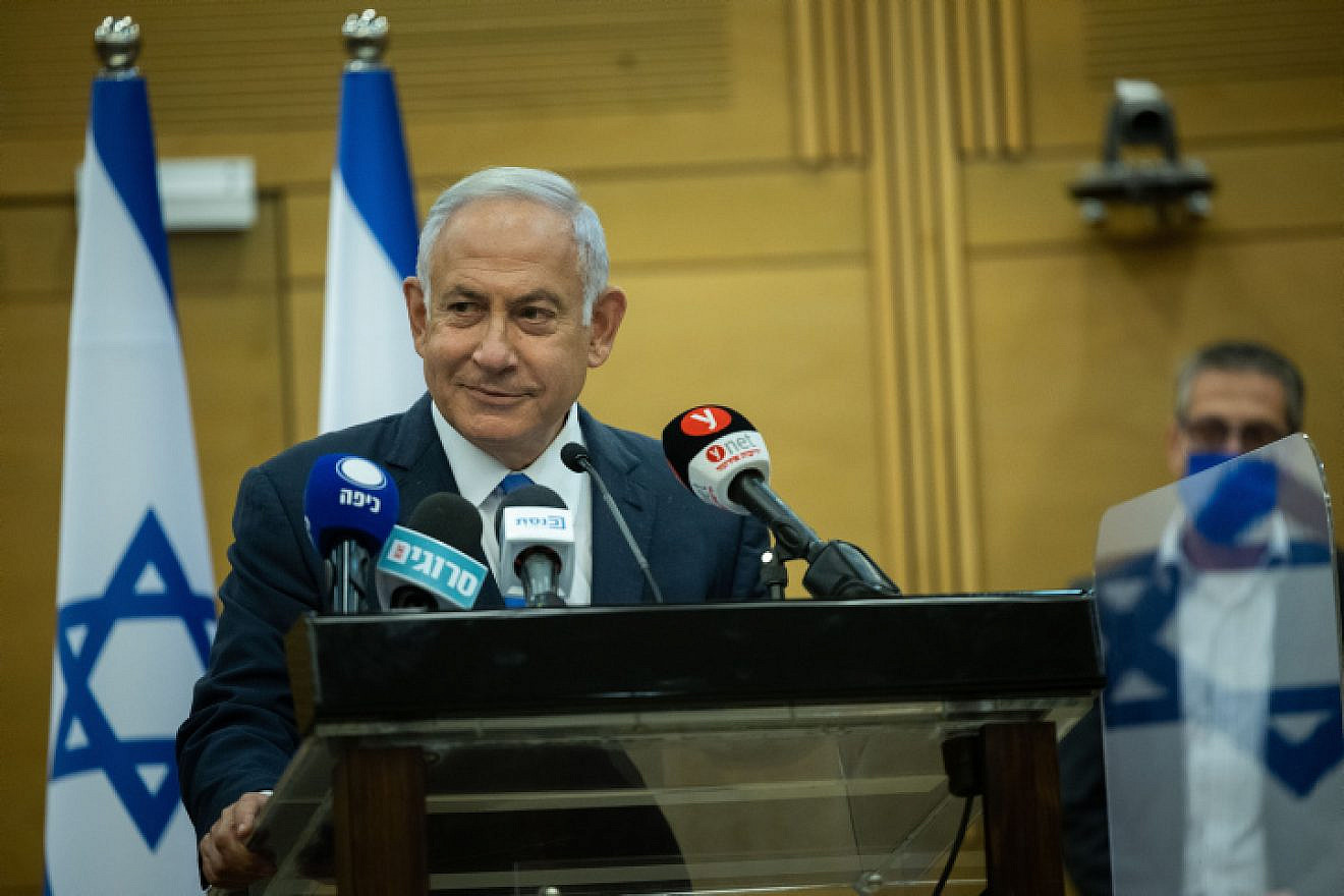 Exit polls on Nov. 1, 2022 show that opposition leader Benjamin Netanyahu will likely again become prime minister of Israel. Credit: Yonatan Sindel/Flash90.