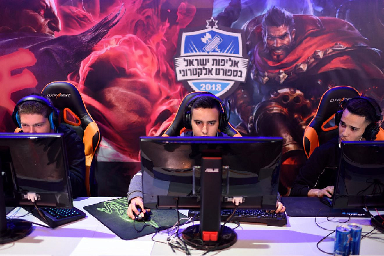 Gamers take part in an Electronic Sports competition at Israel's Gaming Festival—Gamerz in Tel Aviv, April 02, 2018. Photo by Gili Yaari/FLASH90.