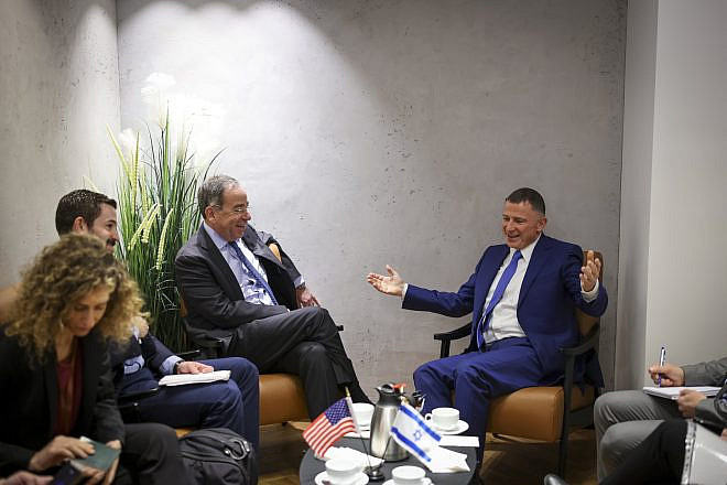 Knesset Foreign Affairs and Defense Committee Chair Yuli Edelstein and U.S. Ambassador to Israel Thomas Nides meet in Jerusalem on Wednesday. Credit: Courtesy of the Knesset.