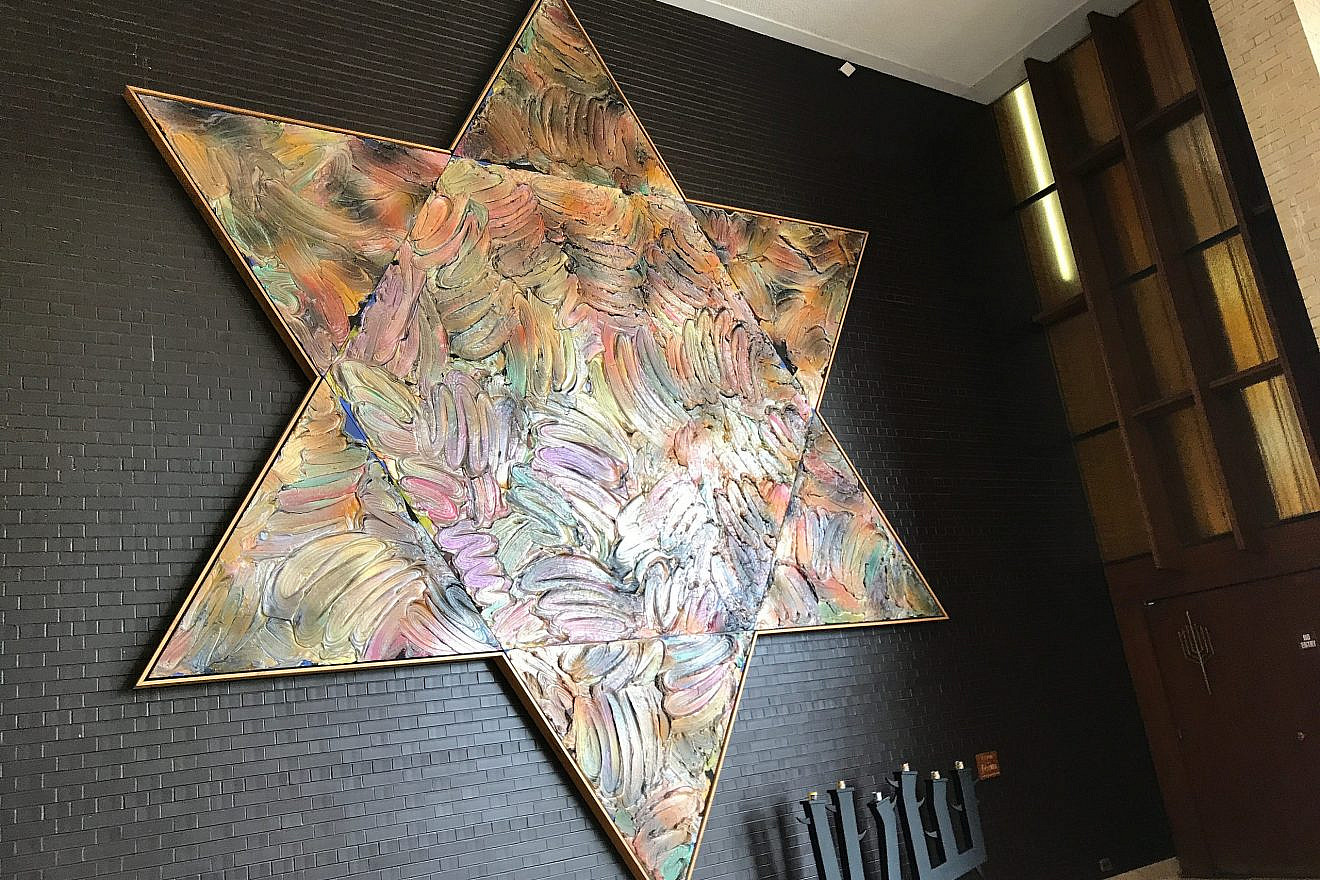 Jules Olitski's painting/sculpture "Elyon," conceived as a Holocaust memorial, at the Conservative synagogue Beth Tzedec Congregation in Toronto. Photo by Menachem Wecker.