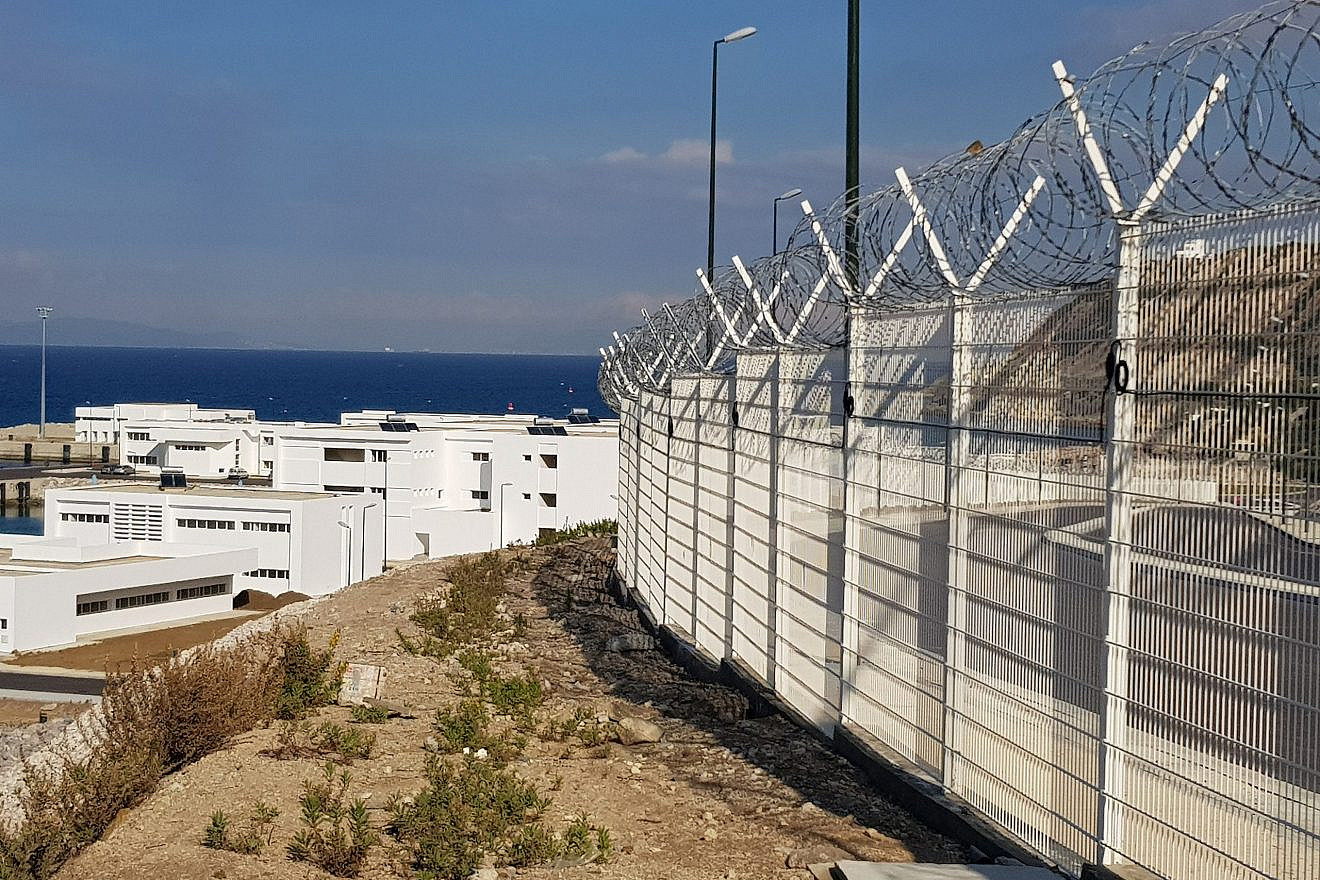 GM Afcon’s V-Alert system as seen installed on a security fence. Credit: Courtesy.
