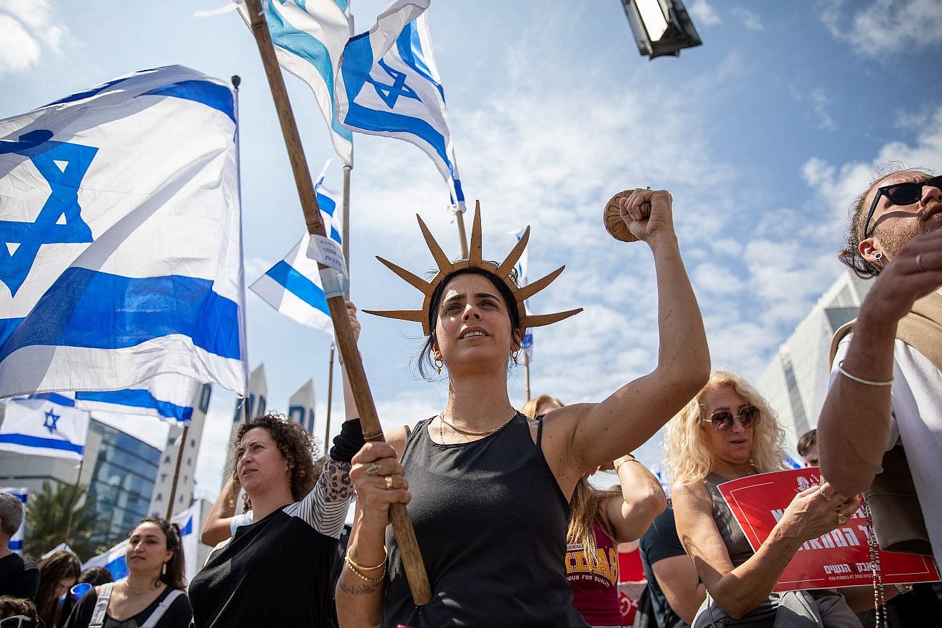 Israelis protest against the government's planned judicial overhaul, Haifa, March 27, 2023. Photo by Shir Torem/Flash90.