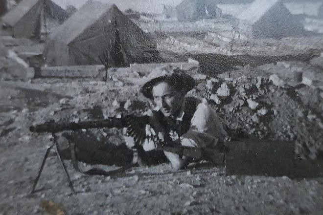Joe Woolf, part of the Machel foreign-fighters unit during Israel’s 1948 War of Independence. Credit; Courtesy of the Woolf family.