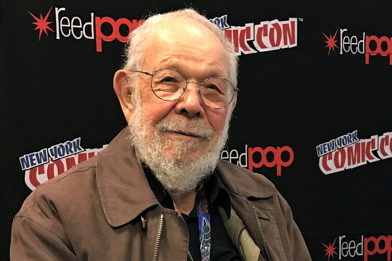 Cartoonist Al Jaffee 2016 New York Comic Con at the Jacob K. Javits Convention Center in New York. Credit: Luigi Novi via Wikimedia Commons.
