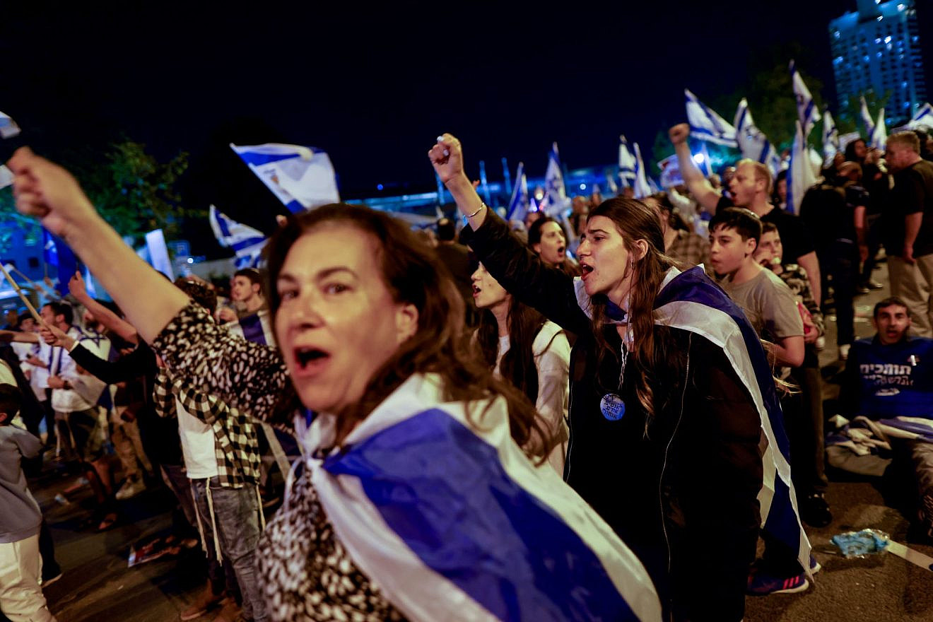Israelis rally in support of the government's planned judicial reform outside the Knesset in Jerusalem, April 27, 2023. Photo by Erik Marmor/Flash90.