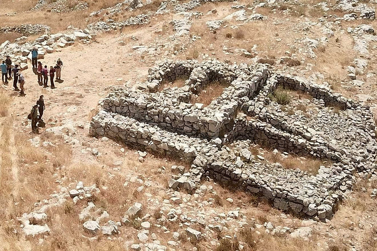 The altar on Mount Ebal. Credit: zstadler via Wikimedia Commons.