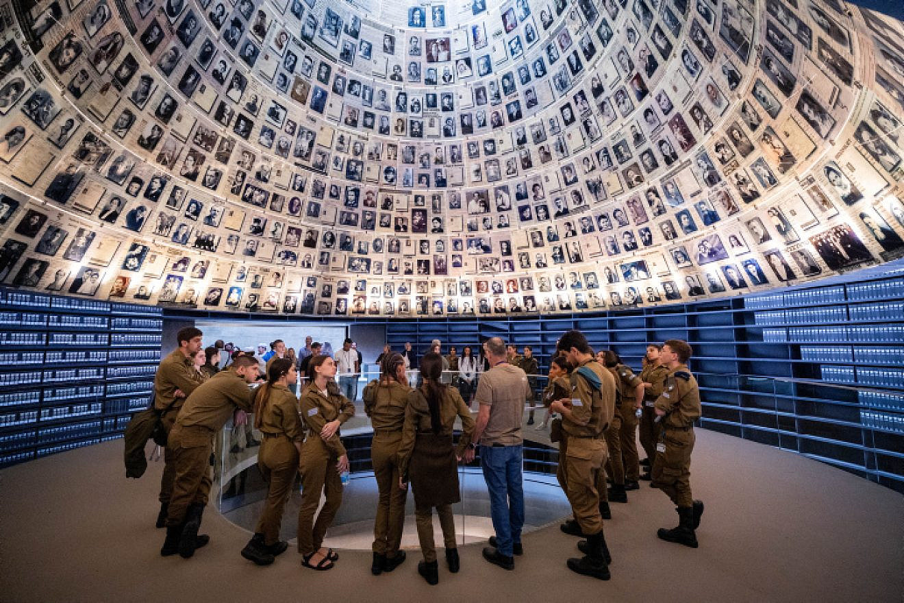 Visitors at Yad Vashem in Jerusalem ahead of Israel's Holocaust Remembrance Day, April 16, 2023. Photo by Yonatan Sindel/Flash90.