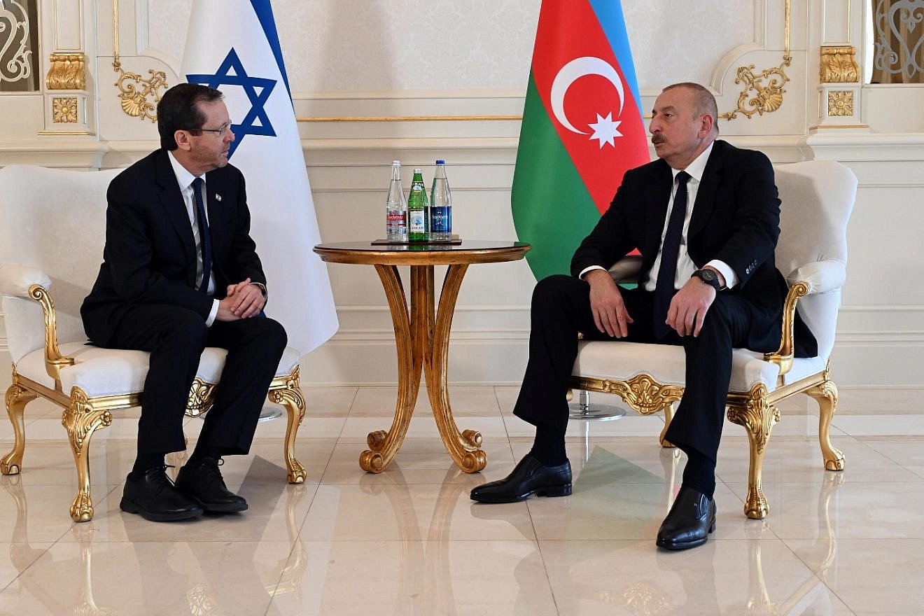 Israeli President Isaac Herzog meets with his Azerbaijani counterpart Ilham Aliyev in Baku, May 30, 2023. Photo by Haim Zach/GPO.