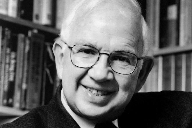 Rabbi Harold Kushner in his office on Jan. 5, 2021. Credit: Cult of Maximilian via Wikimedia Commons.