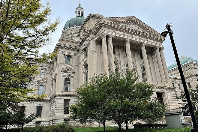 Indiana State Capitol, in Indianapolis. Credit: Steffen Wurzel via Wikimedia Commons.
