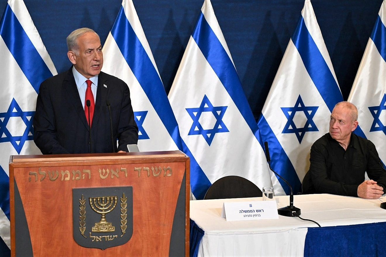 Israeli Prime Minister Benjamin Netanyahu issues a statement to the media while Israeli Defense Minister Yoav Gallant looks on, May 10, 2023. Credit: Haim Zach/GPO.