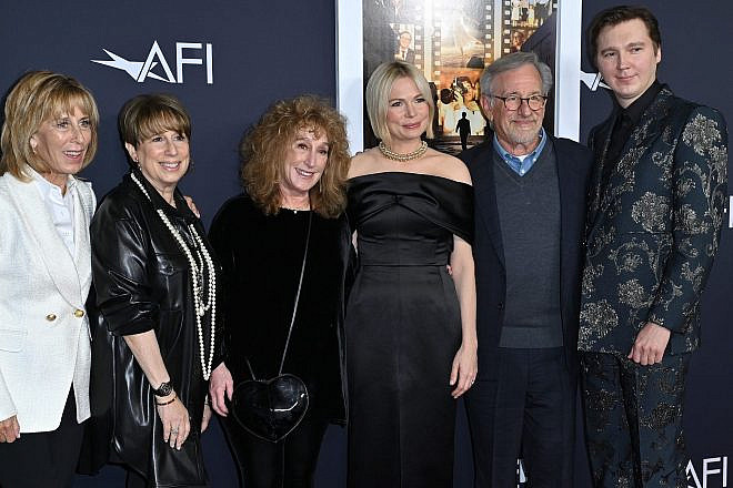 From left: Siblings Anne, Sue, Nancy and Steven Spielberg, and lead actors Michelle Williams and Paul Dano at the premiere for “The Fabelmans,” Nov. 6, 2022. Credit: Featureflash Photo Agency/Shutterstock.