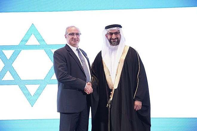 Israeli Ambassador to Bahrain Eitan Na'eh (left) and Bahrain's Minister of Industry and Commerce Abdulla bin Adel Fakhro at a gala event in Manama marking Israel's 75th anniversary, on May 31, 2023. Credit: Israeli Embassy in Bahrain.