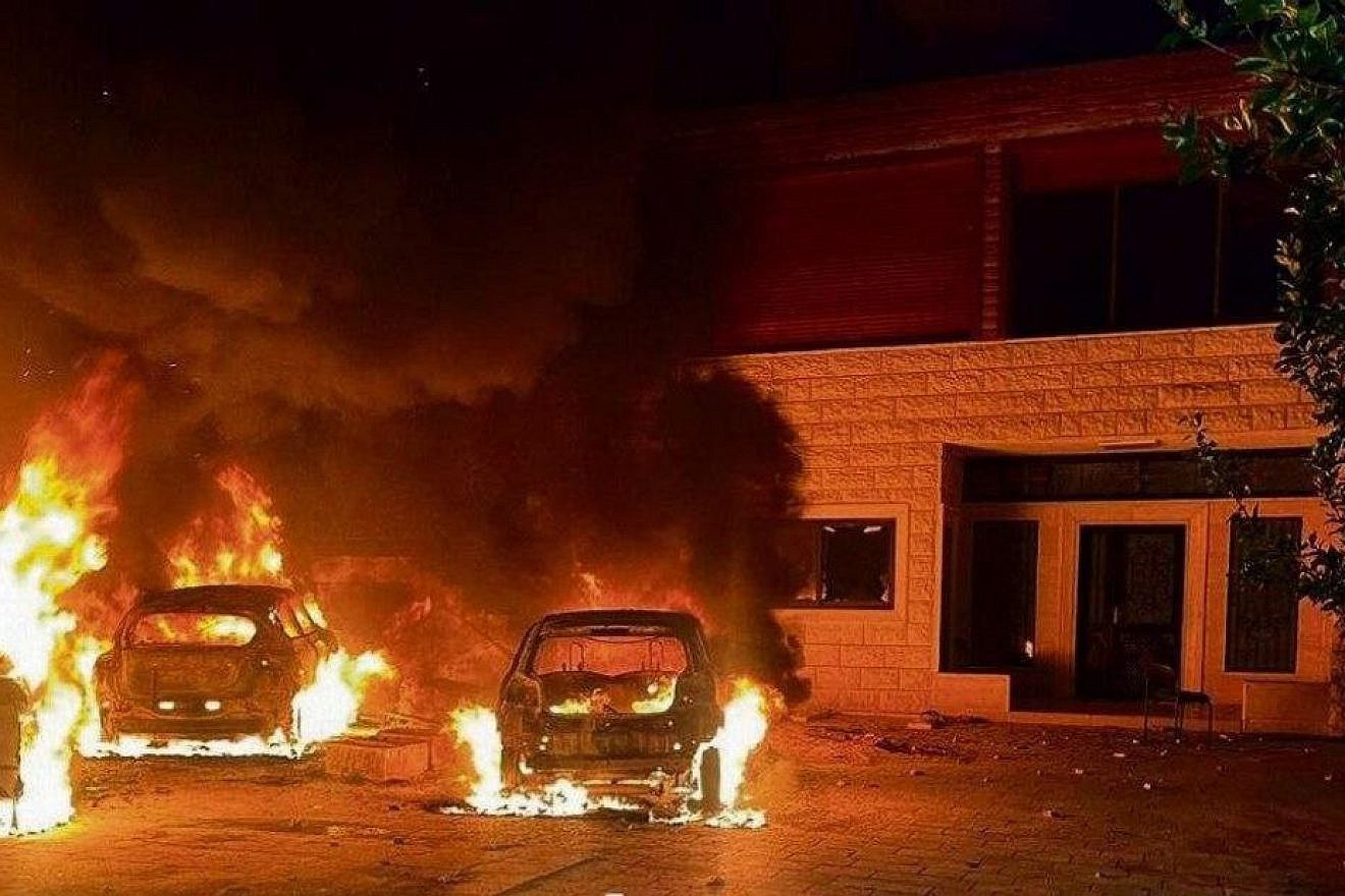 Cars set alight in Huwara, outside Nablus, June 20, 2023. Source: Twitter.