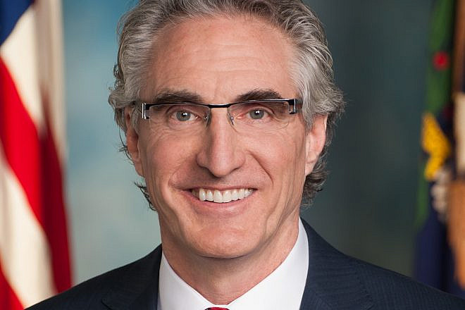 North Dakota Gov. Doug Burgum. Credit: Office of the Governor, State of North Dakota via Wikimedia Commons.