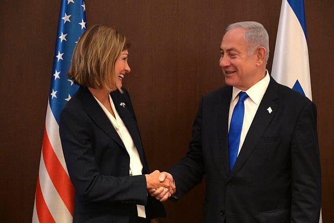 Israeli Prime Minister Benjamin Netanyahu meets in Jerusalem with Iowa Governor Kim Reynolds, June 28, 2023. Photo by Amos Ben-Gershom/GPO.