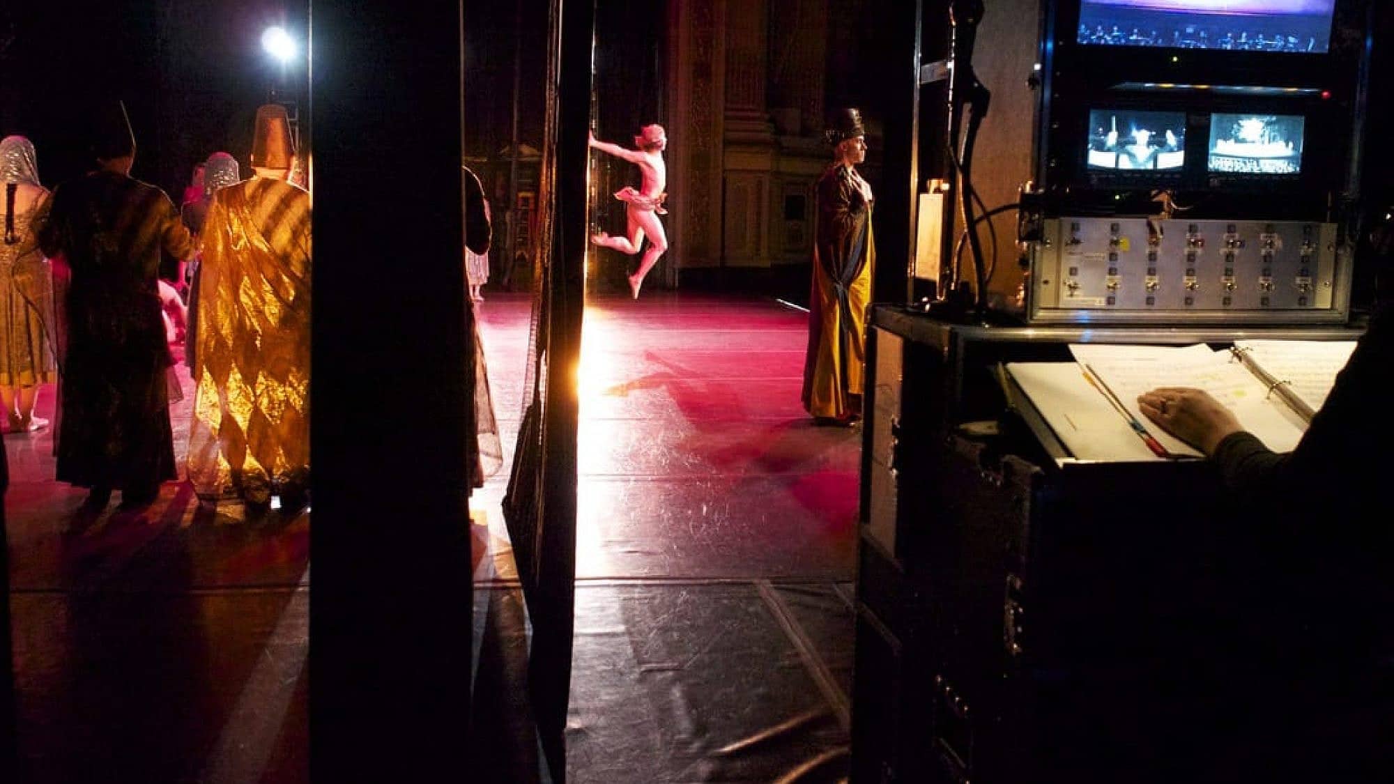 Boston Ballet dancers in the 2013-14 season. Photo by David Akiba/Courtesy of Isaac Akiba.
