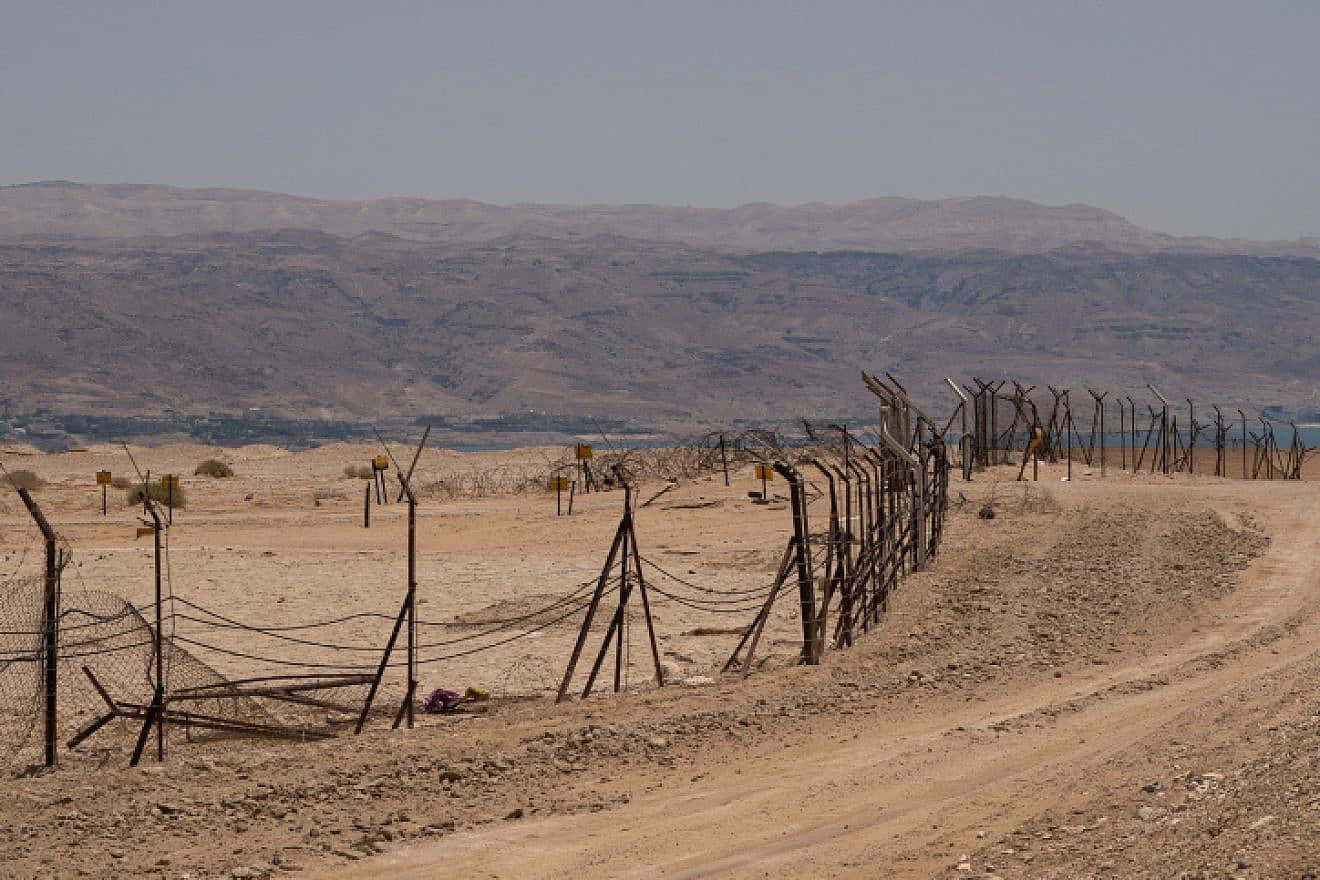 The old border fence between Israel and Jordan, June 17, 2020. Photo by Yaniv Nadav/Flash90.