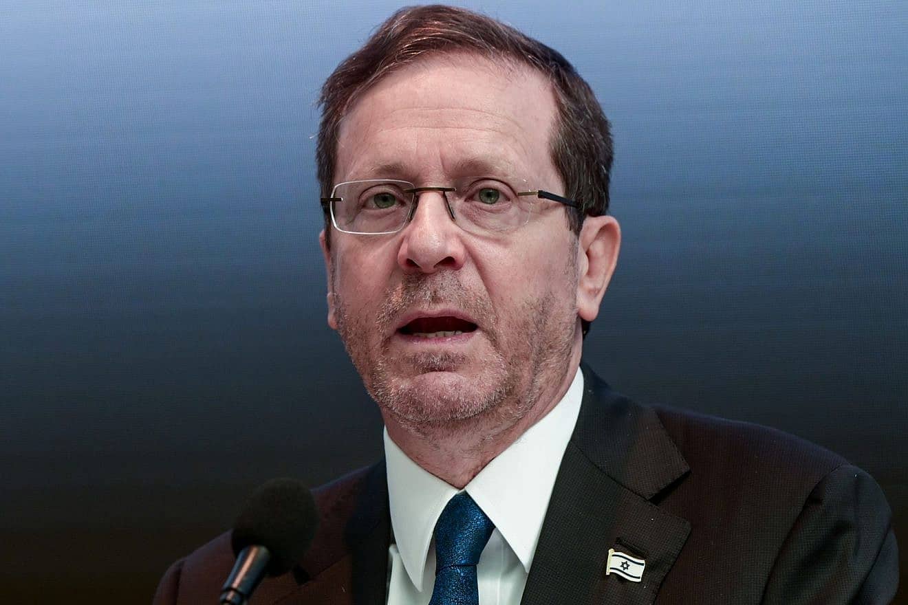 Israeli President Isaac Herzog speaks during a ceremony at the Tel Aviv Stock Exchange on July 17, 2023. Credit: Avshalom Sassoni/Flash90.