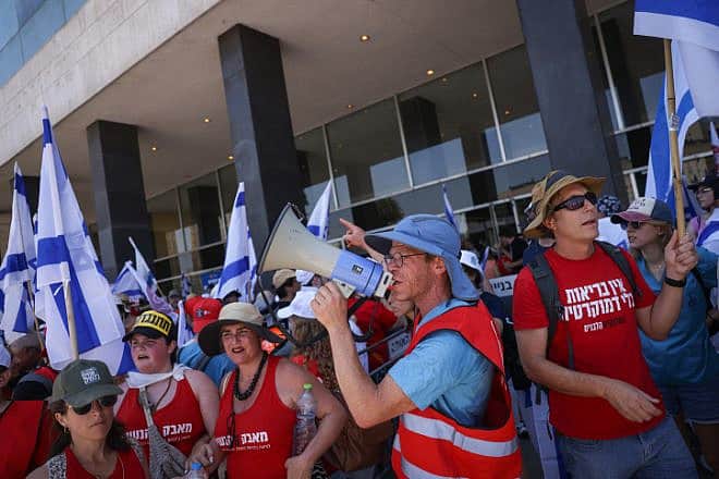Protests against the Israeli government's planned judicial reform at the ICC in Jerusalem, July 23, 2023. Photo by Chaim Goldberg/Flash90.