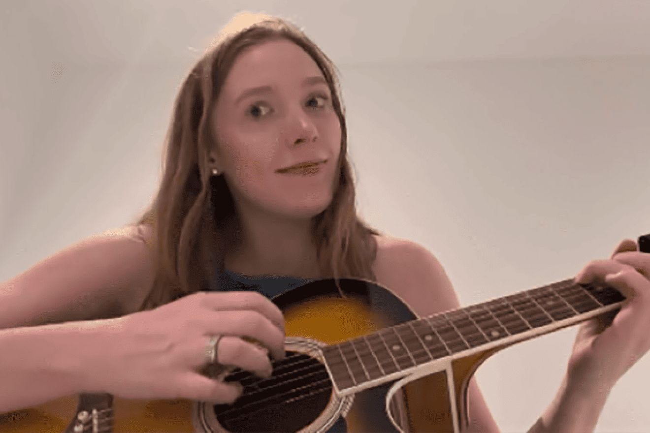 Hannah Pearl Davies. Source: Screenshot.