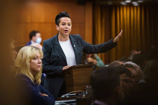 Melissa Lantsman stands up to speak in the Chambre in Ottawa during Question Period on June 23, 2022. Credit: HOC-CDC. Bernard Thibodeau/House of Commons Photo Services.