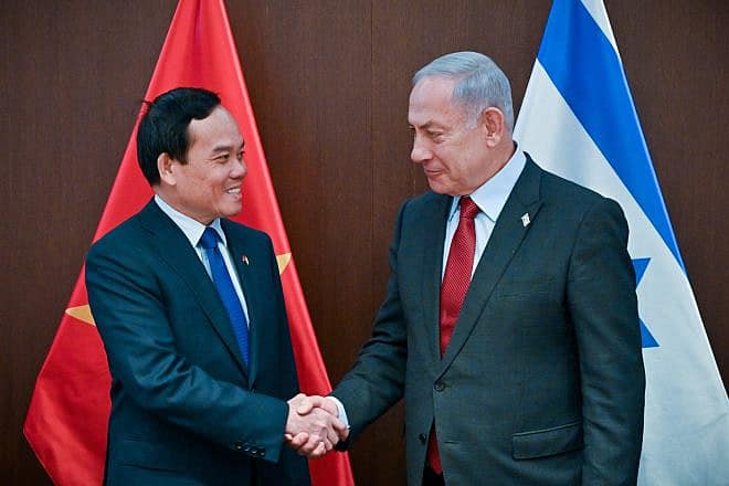 Prime Minister Benjamin Netanyahu with Vietnamese Deputy Prime Minister Tran Luu Quang in Jerusalem, July 25, 2023. Photo by Kobi Gideon/GPO.