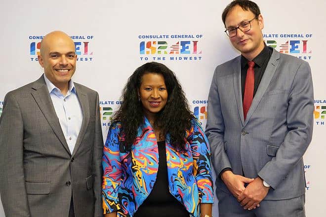 Oshra Yosef-Friedman, deputy director-general of the Israeli Authority for the Advancement of the Status of Women, with Yinam Cohen (left) and Daniel Aschheim, consul general and deputy consul general respectively of Israel to the Midwest. Credit: Consulate General of Israel to the Midwest.