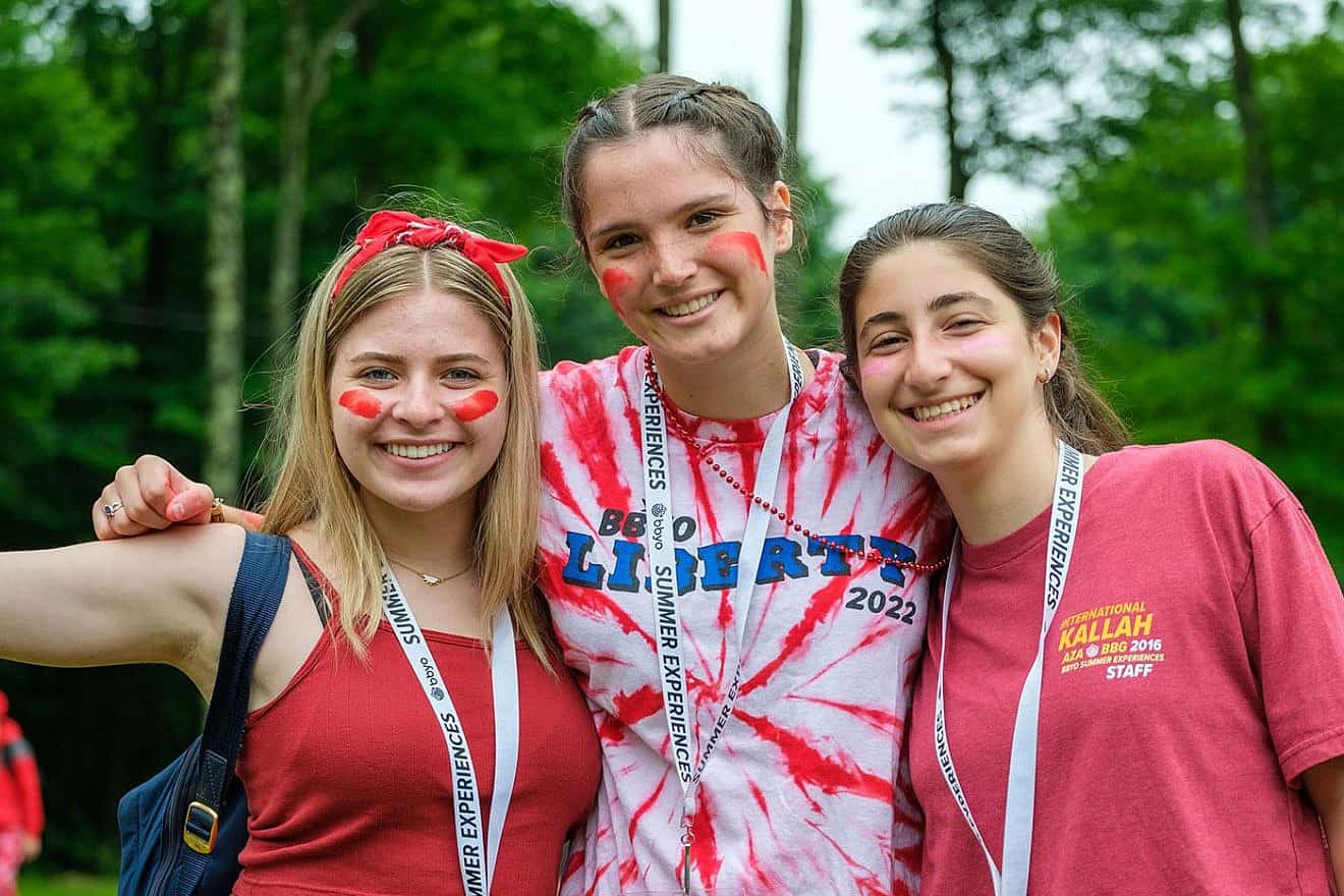 BBYO offers activities year-round for students in grades eight through 12. Credit: BBYO/Max Correa.