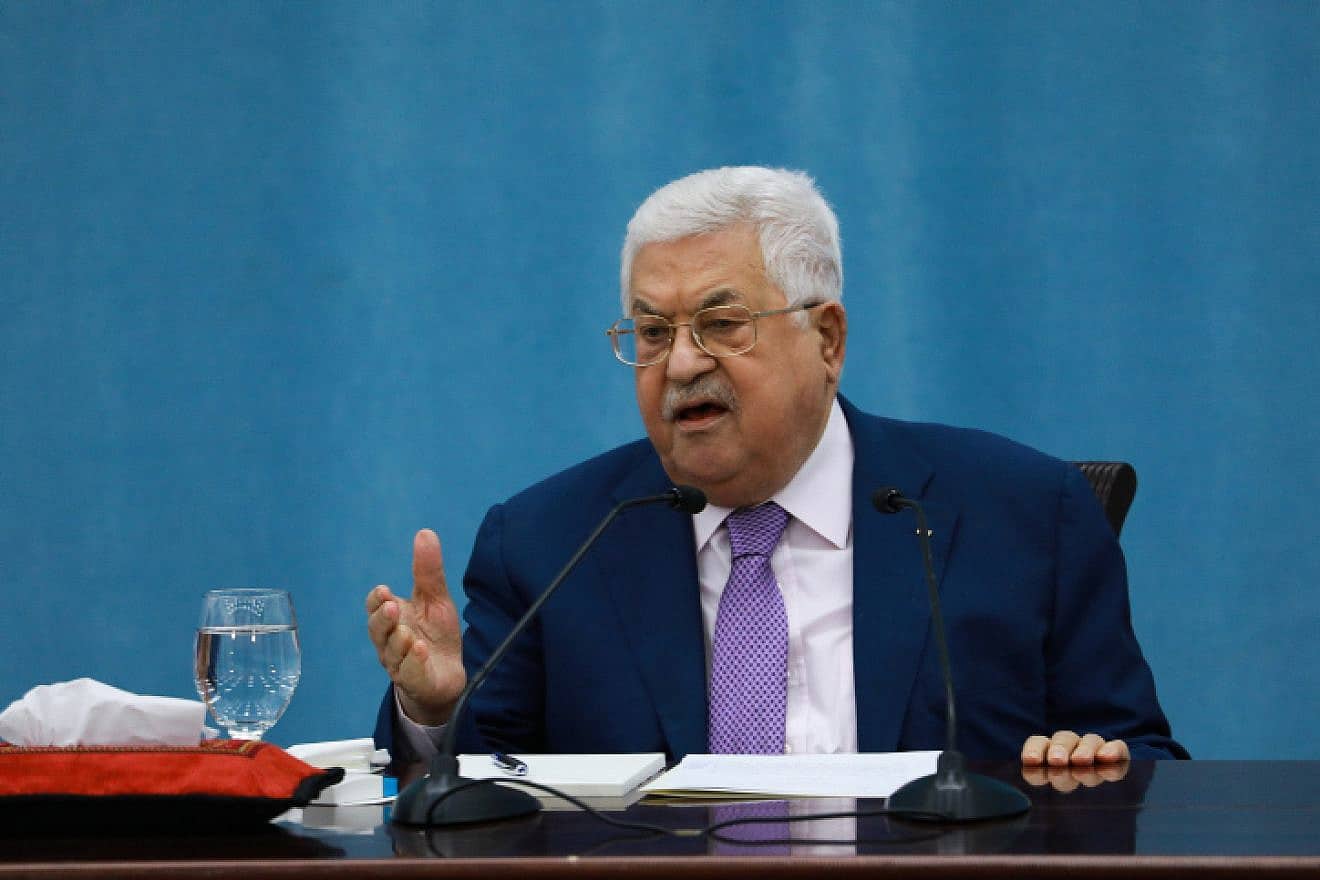 P.A. chief Mahmoud Abbas delivers a speech regarding the COVID-19 pandemic, May 5, 2020. Credit: Flash90.