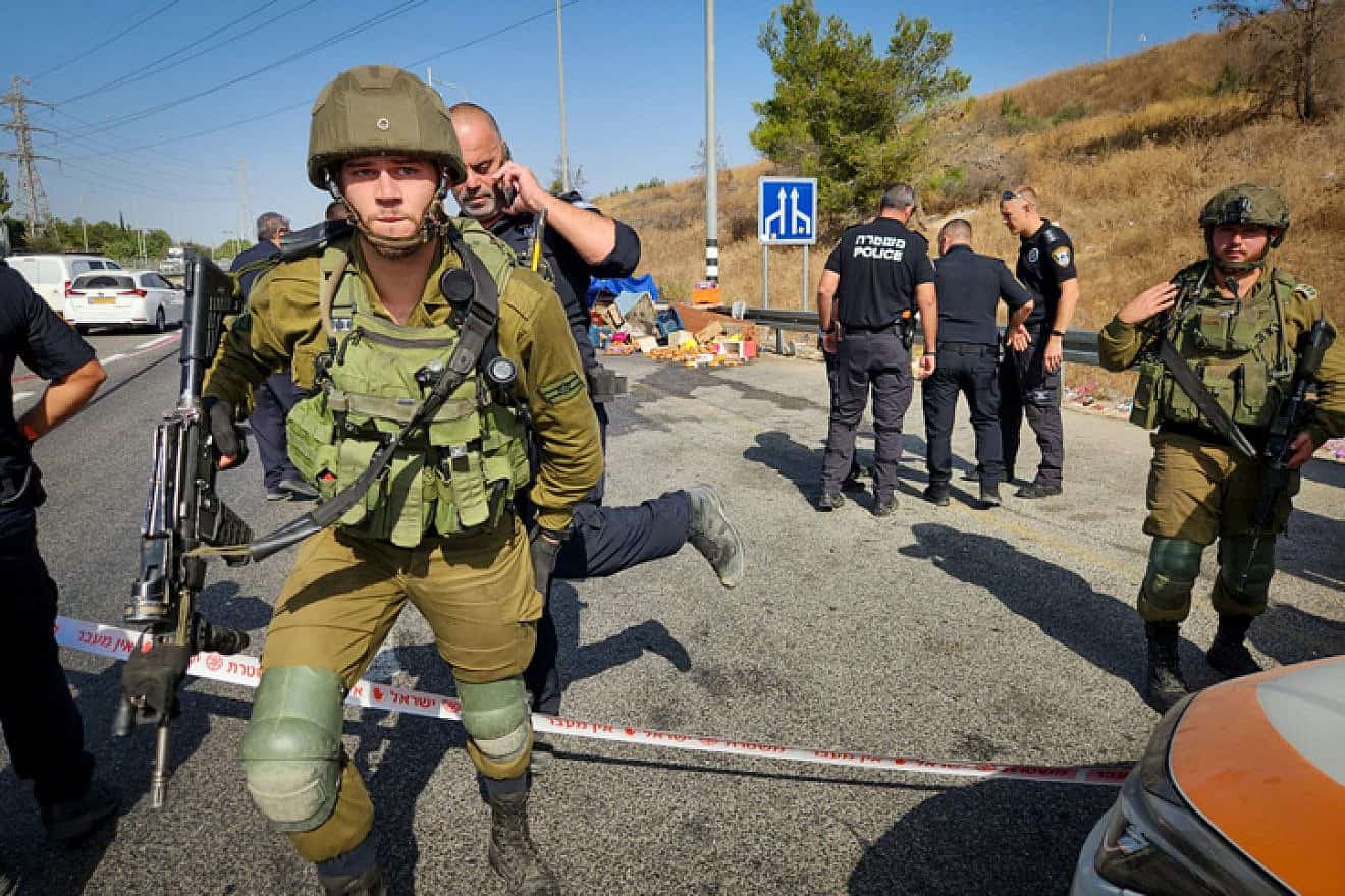 Police at the scene of a car-ramming terror attack near Maccabim on Aug. 31, 2023. Photo by Jonathan Shaul/Flash90.