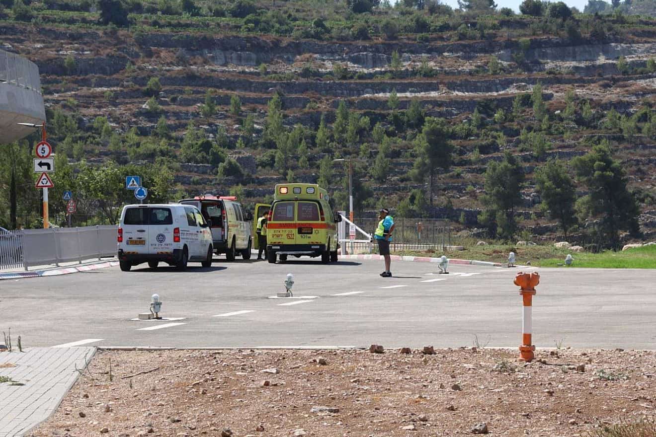 Jerusalem's Hadassah Ein Kerem prepares to receive casualties from a rockslide in Nahal David hiking trail in the Ein Gedi Nature Reserve, Aug. 24, 2023. Credit: TPS.