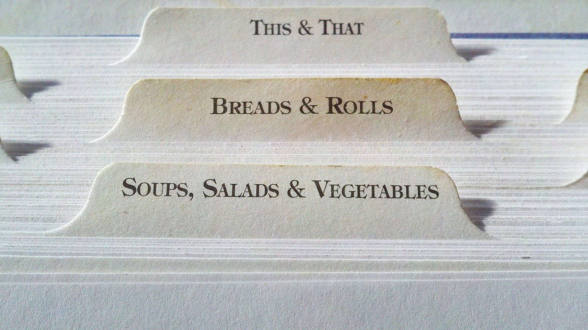 Recipe cards. Credit: Roy Guisinger/Pixabay.