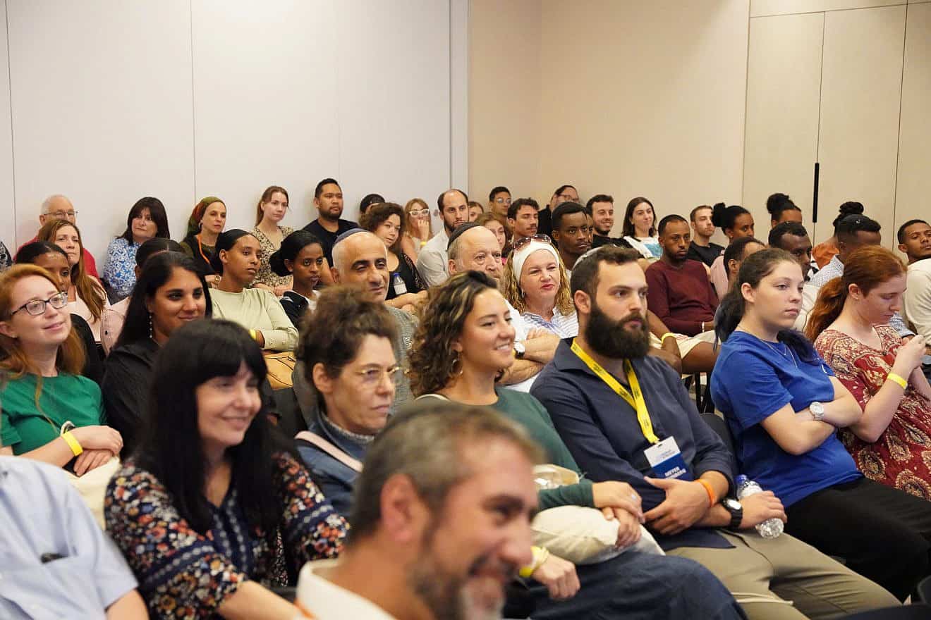 New olim take part in informative panels during the Nefesh B’Nefesh and Jerusalem Municipality New Year’s event, Sept. 14, 2023. Credit: Nefesh B’Nefesh.