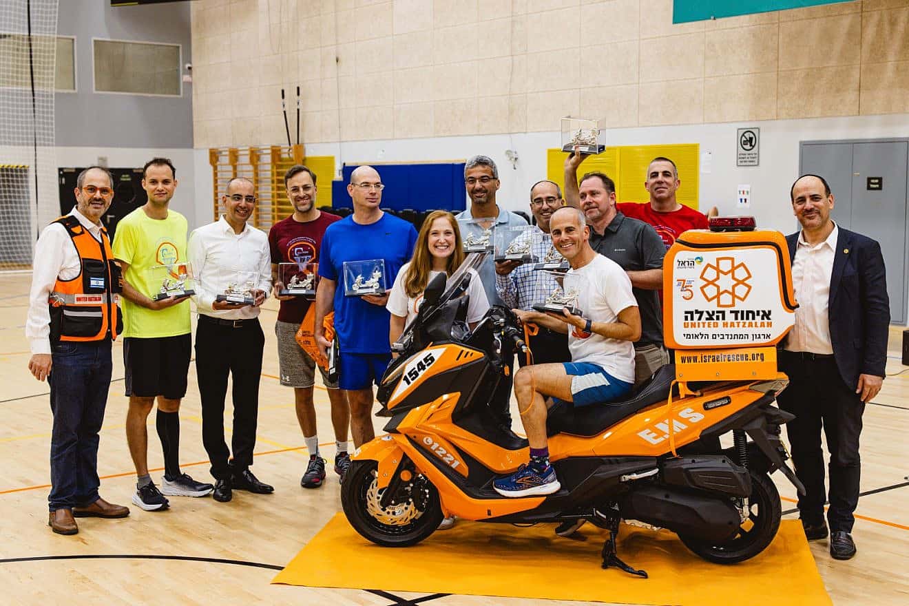 Leading Israeli law firms participate in a basketball tournament to raise funds to purchase an ambucycle for United Hatzalah, Sept. 19, 2023. Credit: Cmedia Group.
