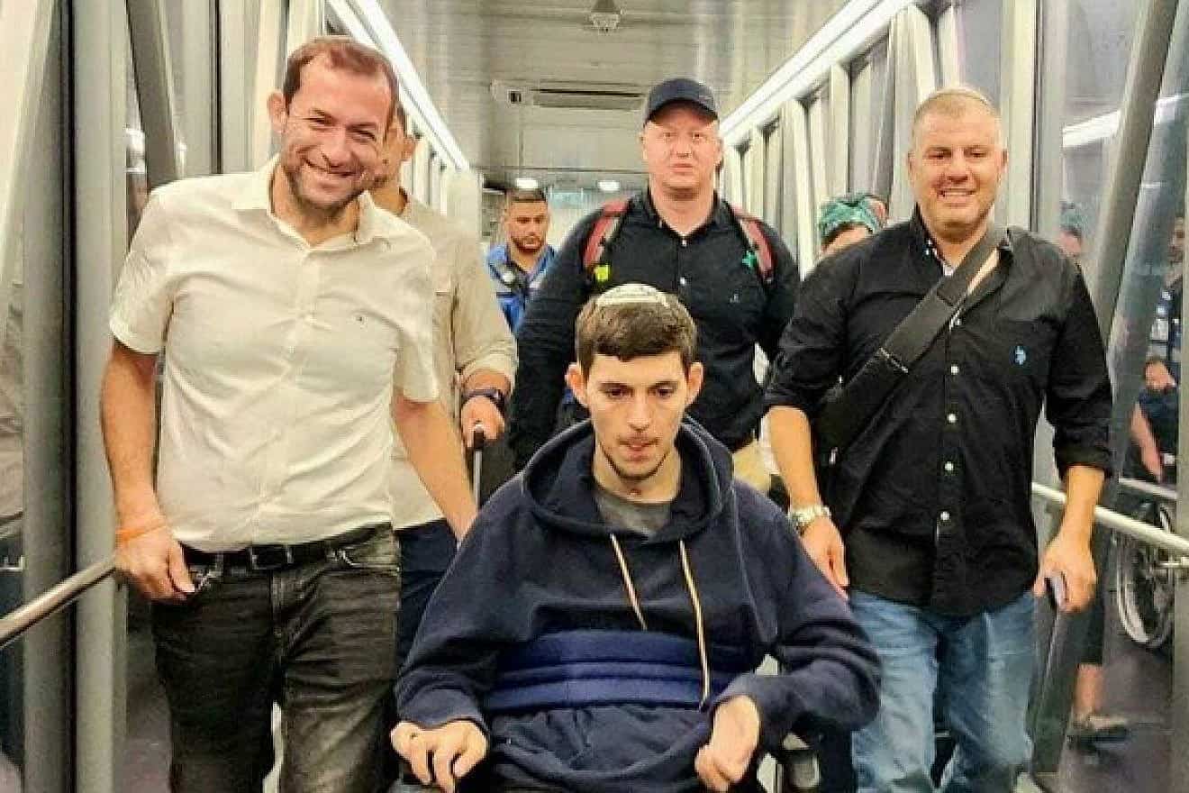 Banya Peretz arrives at Ben-Gurion Airport, Sept. 13, 2023. Photo by Roi Hadi/Samaria Regional Council.