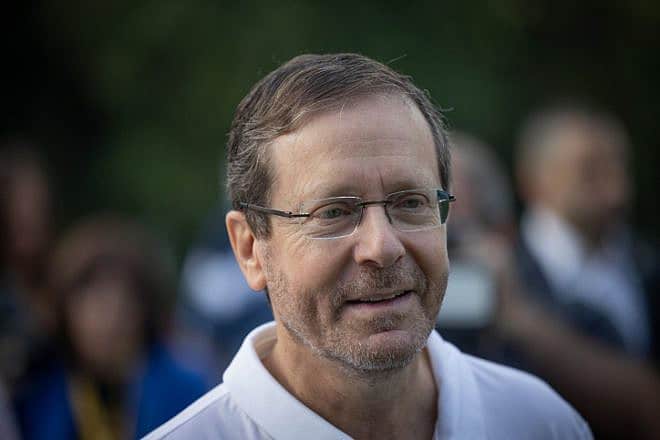 Israeli President Isaac Herzog welcomes guests to the President's Residence in Jerusalem during the Jewish holiday of Sukkot, Oct. 3, 2023. Photo by Chaim Goldberg/Flash90.