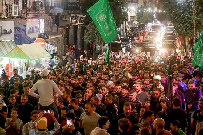 Palestinians in Ramallah march in support of Hamas and the Gaza Strip on Oct. 10, 2023. Photo by Flash90.