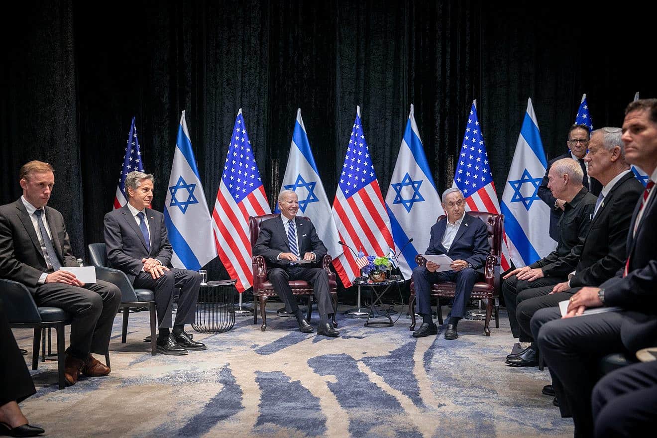 U.S. President Joe Biden flew to Israel to meet with Israeli Prime Minister Benjamin Netanyahu and other senior officials amid war with Hamas in the Gaza Strip, Tel Aviv, Oct. 18, 2023. Photo by Miriam Alster/Flash90.