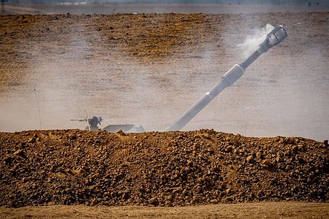 An Israeli artillery unit is stationed near the Israeli-Gaza border, in southern Israel, October 28, 2023. Photo by Yonatan Sindel/Flash90.
