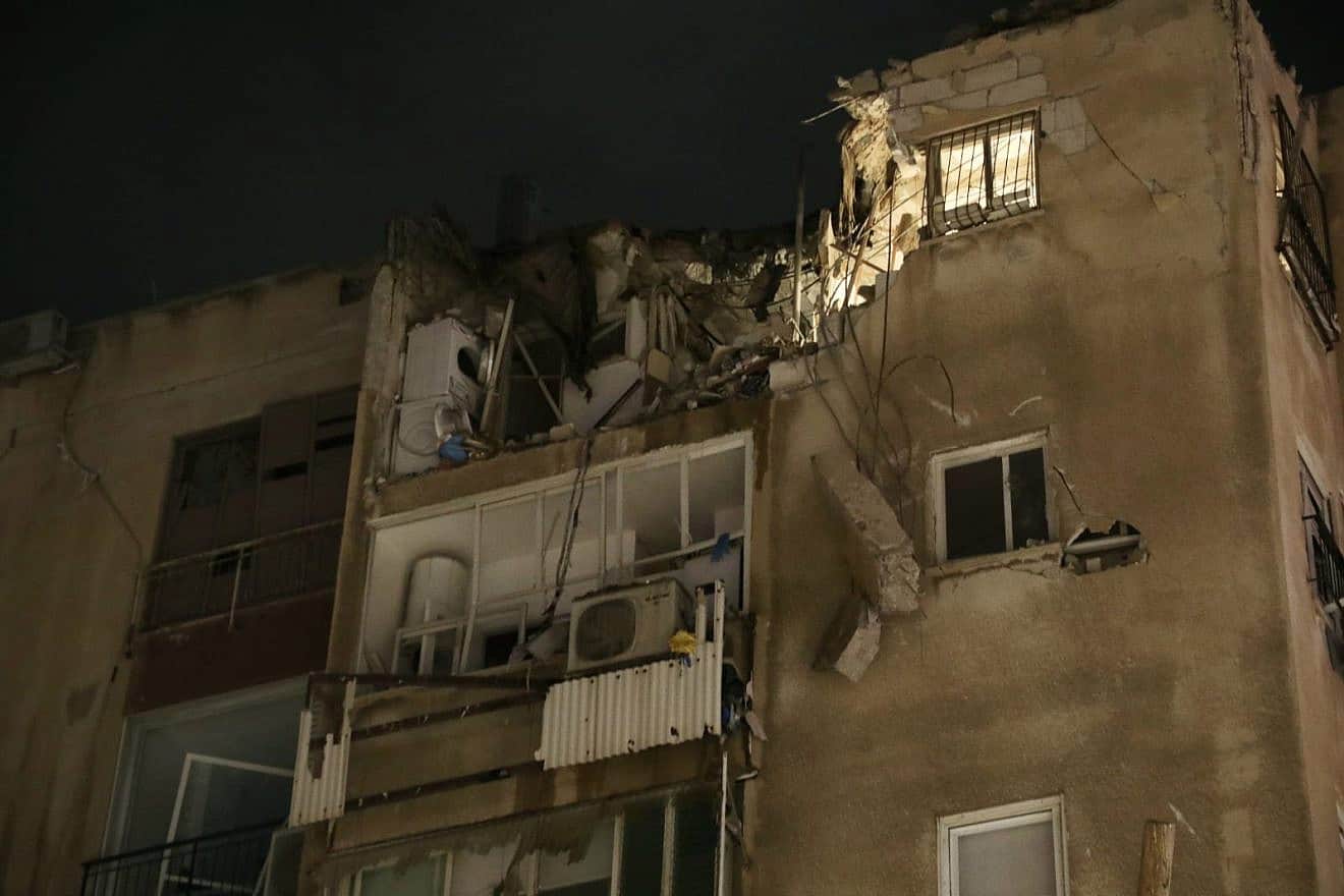 At least eight Israelis sustained injuries as Hamas launched its latest rocket barrage at the central region, Oct. 7, 2023. Photo by Gidon Markovitz/TPS.