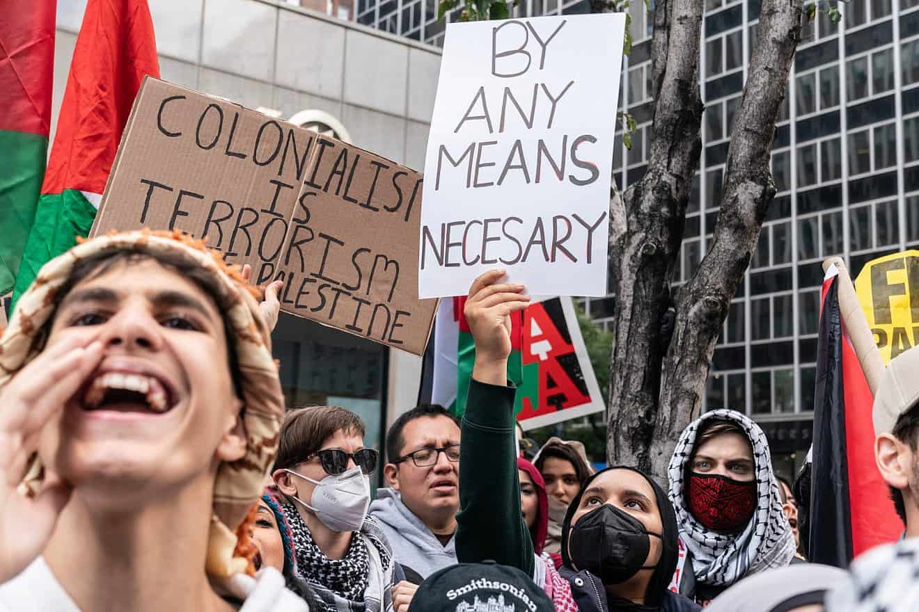 Hamas backers rally in N.Y.'s Times Square in support of the organization's Oct. 7 mass terrorist attack, Oct. 9, 2023. Photo by Lev Radin/Shutterstock.