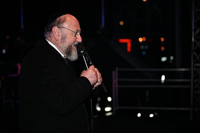 Sir Ephraim Mirvis, the chief rabbi of the United Kingdom and Commonwealth, speaks at a pro-Israel rally that drew an estimated 60,000 people in London on Nov. 26, 2023. Credit: Stuart Mitchell/Campaign Against Antisemitism.